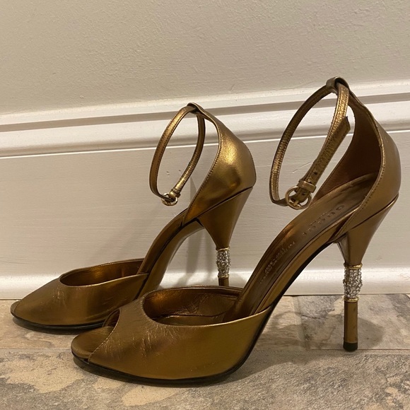 GUCCI Bronze Leather Peep Crystal Bamboo Heels - Picture 3 of 11